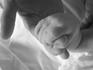 baby-holding-finger